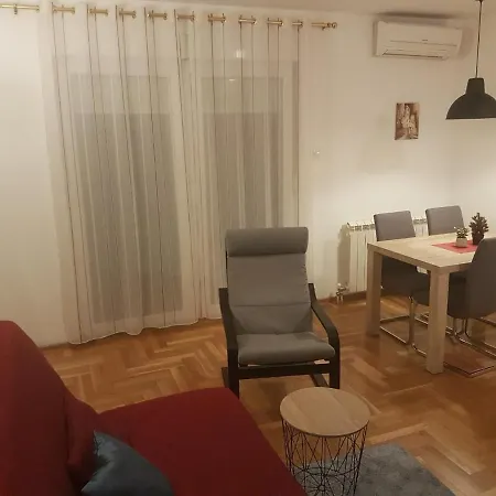 Luka Lux Apartman Belgrade